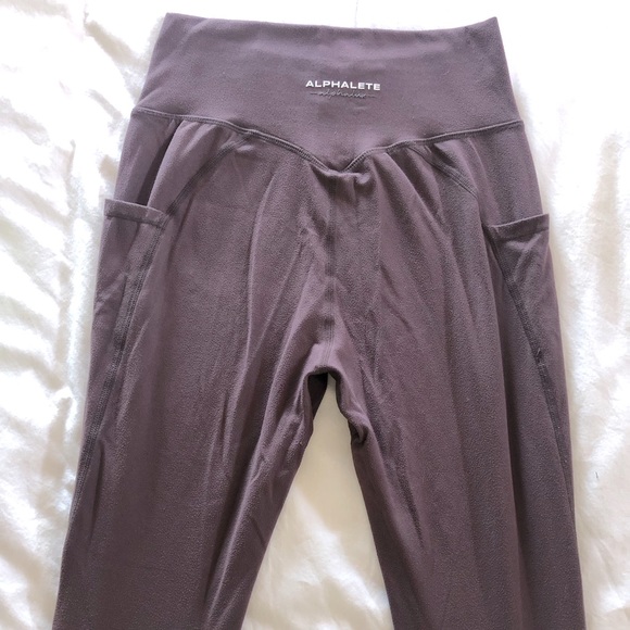 Alphalete Leggings - Picture 2 of 2